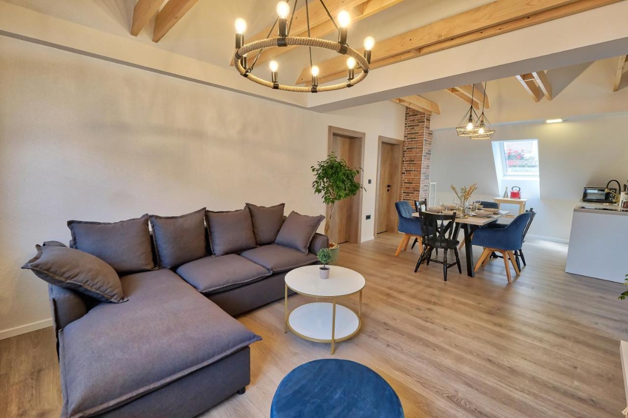 Auzlak Hisa, Apartments. Luče Zewnętrze zdjęcie