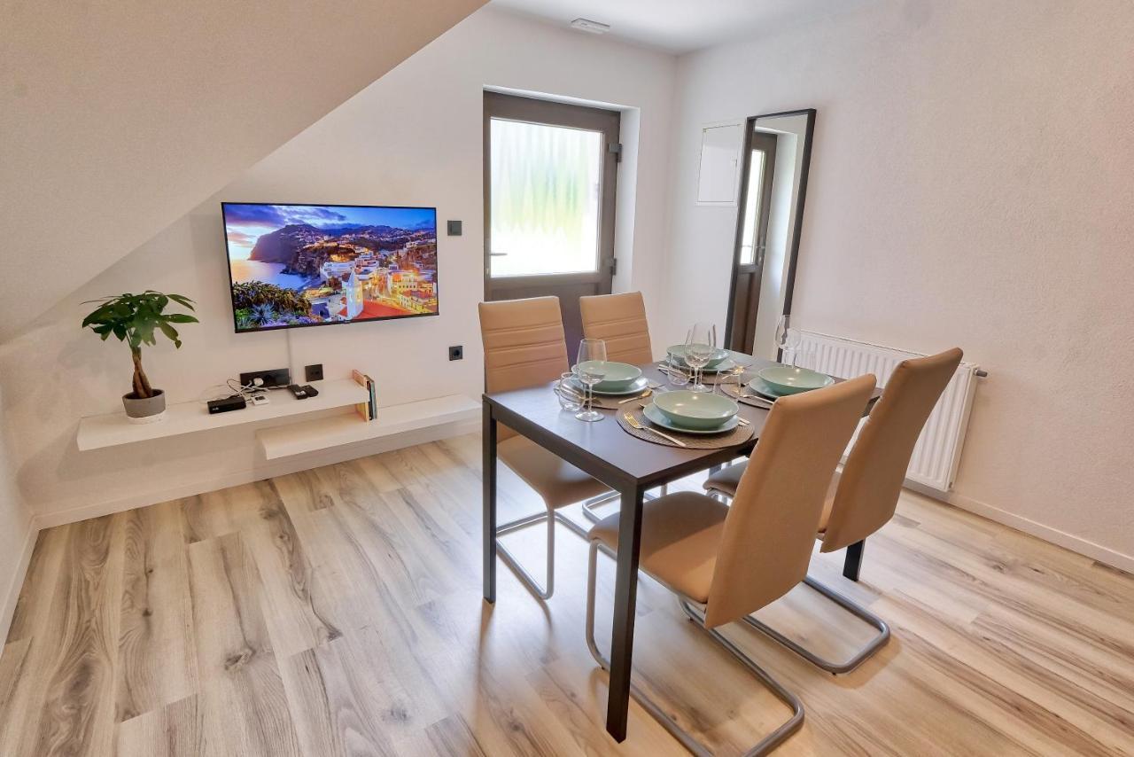 Auzlak Hisa, Apartments. Luče Zewnętrze zdjęcie